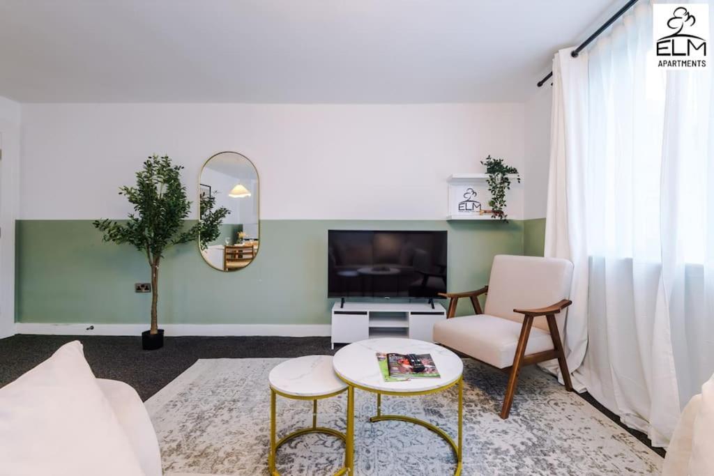 Cozy 1 Bedroom Apartment, Prime Location , Free Parking مانشستر المظهر الخارجي الصورة